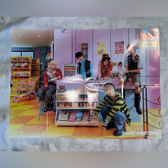 TOMORROW X TOGETHER The Chaos Chapter: FIGHT version - Picture 2 of 2